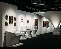 Сборная экскурсия по выставке «Образы Спасителя и Креста Господня в иконе, скульптуре, медном литье и эмалях. Произведения из собрания Музея и частных коллекций»