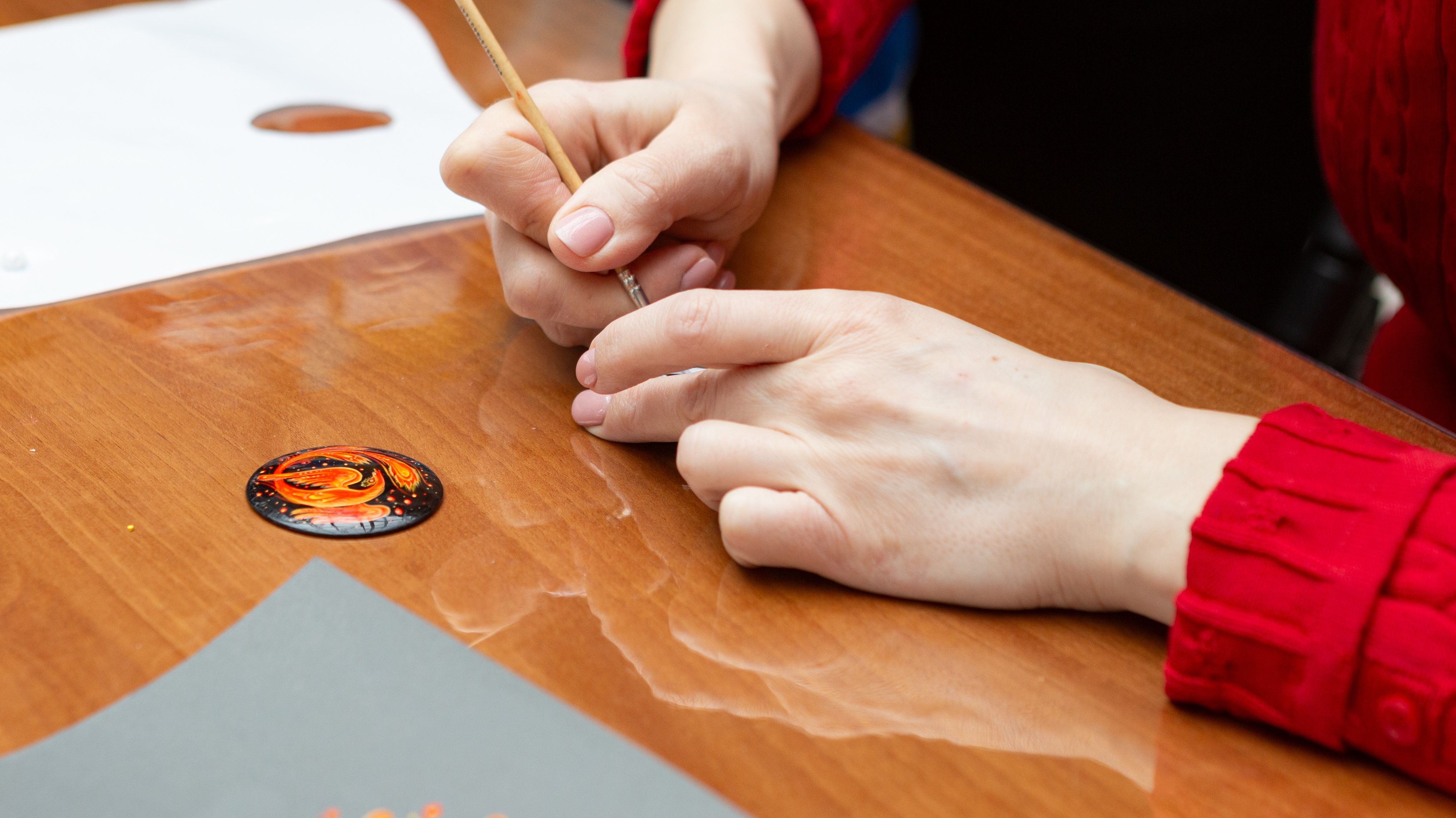 Музей «Новый Иерусалим» запускает мастер-класс к выставке «Лаки. Большая история в миниатюре: Федоскино, Палех, Мстёра и Холуй»