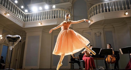 Детский музыкальный спектакль «Щелкунчик. Большая музыка для маленьких»